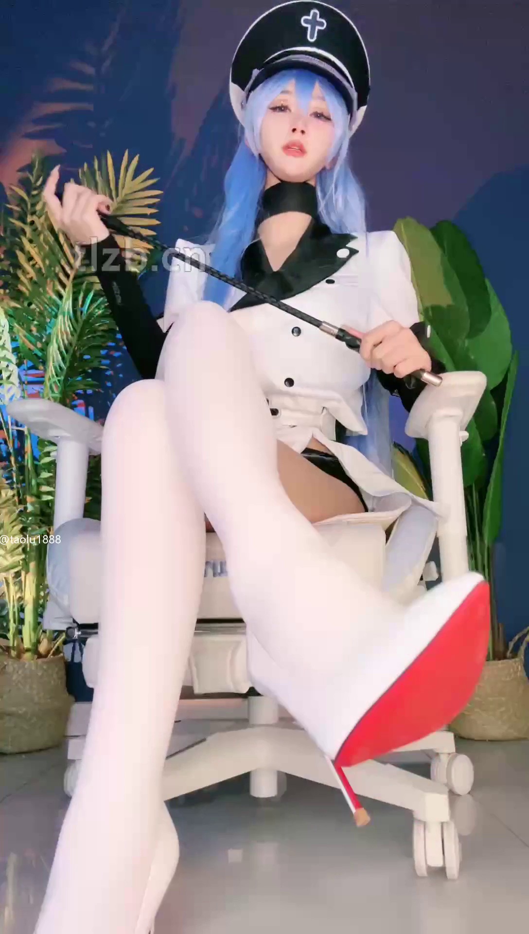 维妮 (30)